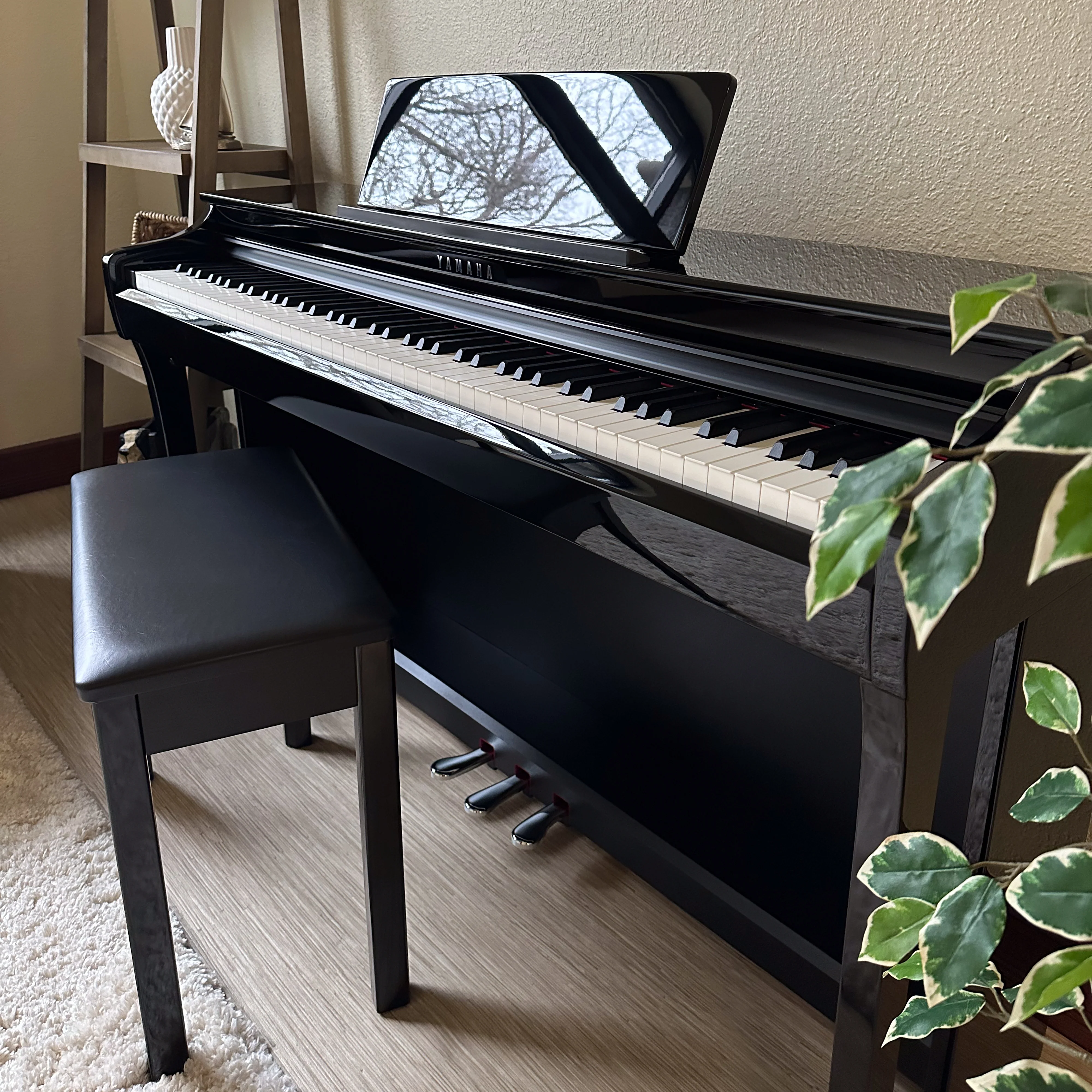 Yamaha CLP-825