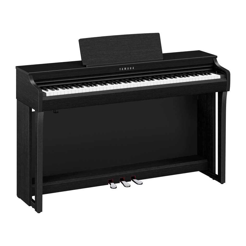 Yamaha CLP-825