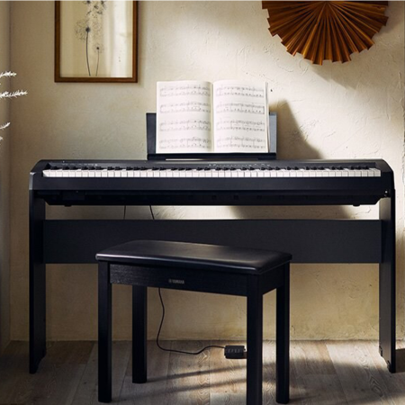 Yamaha P-225B 88-key Digital Piano - Black